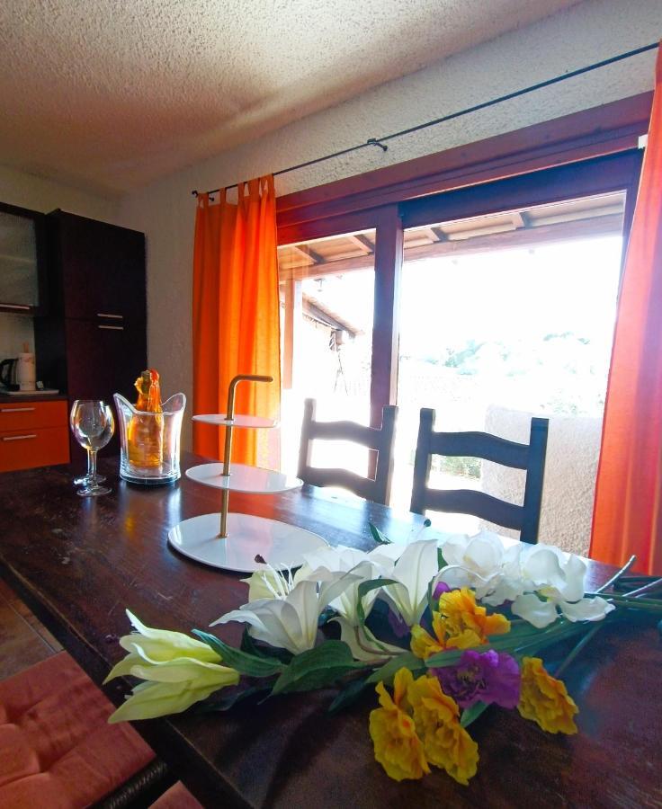 Central House Porto Rotondo Esterno foto